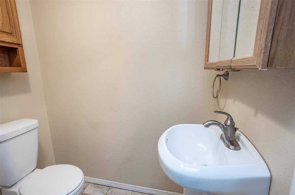 2218 FM 2071 - Photo 16