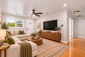521 Cranbrook Lane - Photo 2