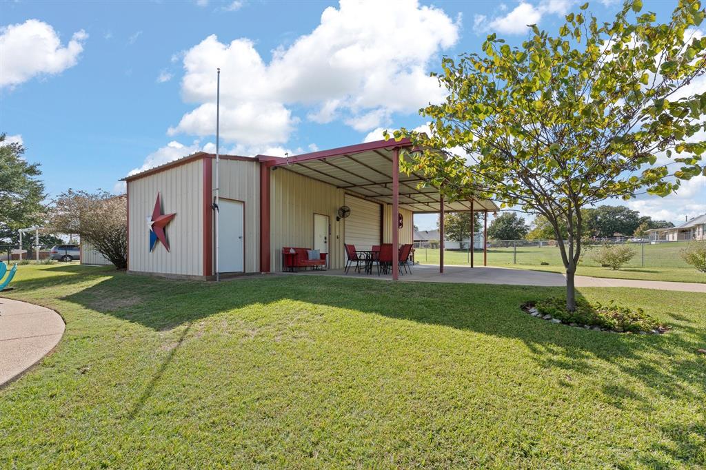324 Highpoint Road - Photo 4