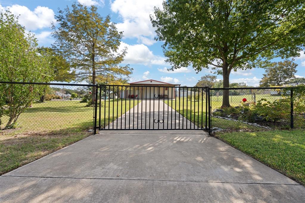 324 Highpoint Road - Photo 5