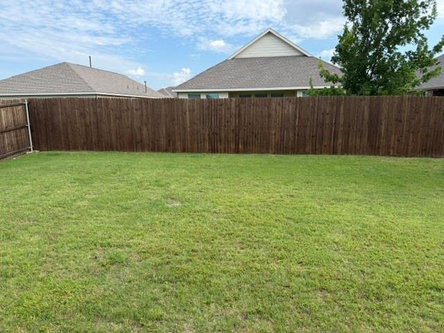 1703 Stonefield Drive - Photo 4