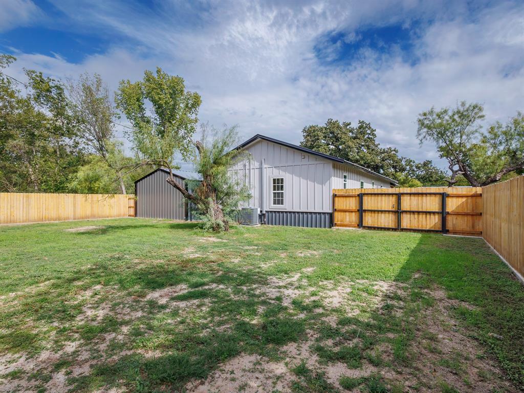 304 N Walnut Street - Photo 15