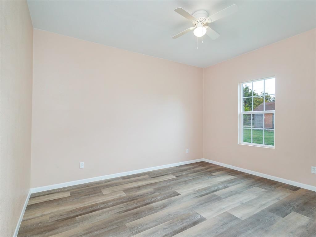 304 N Walnut Street - Photo 24