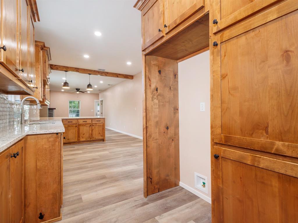 304 N Walnut Street - Photo 39