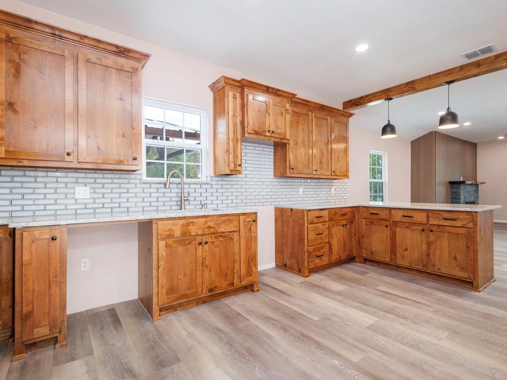 304 N Walnut Street - Photo 40
