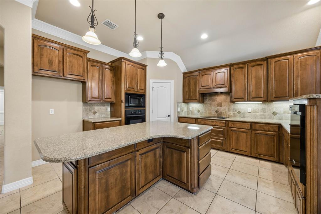 1227 Saddle Trail - Photo 9