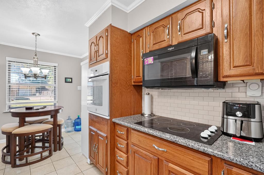 1907 Deep Valley Drive - Photo 9