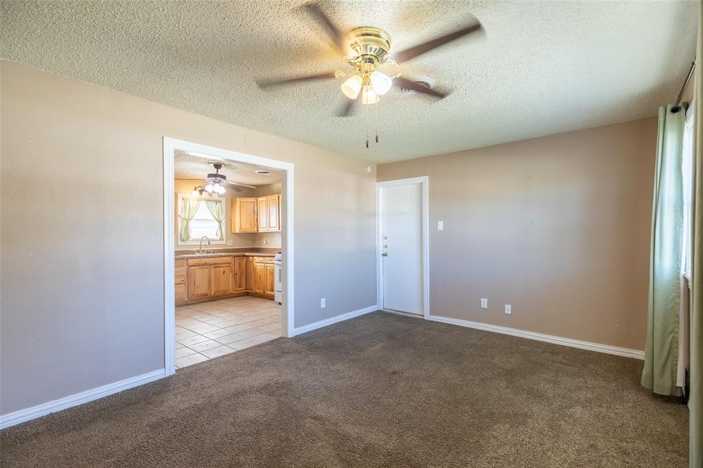 5119 Laguna Drive - Photo 3