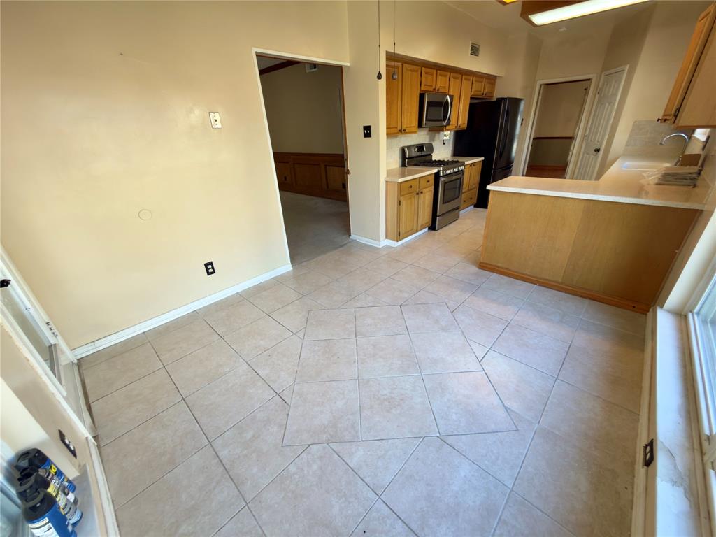 5609 Farris Drive - Photo 9