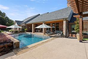 200 Regency Court - Photo 3