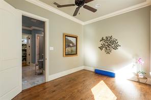 200 Regency Court - Photo 37