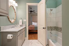 200 Regency Court - Photo 40