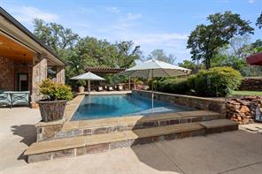 200 Regency Court - Photo 5