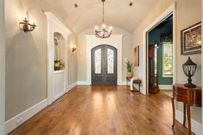 200 Regency Court - Photo 8