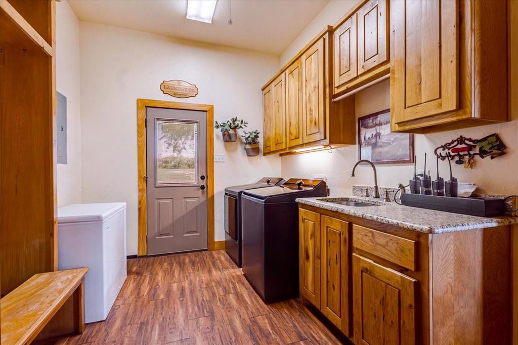 1090 Ross Lane - Photo 19