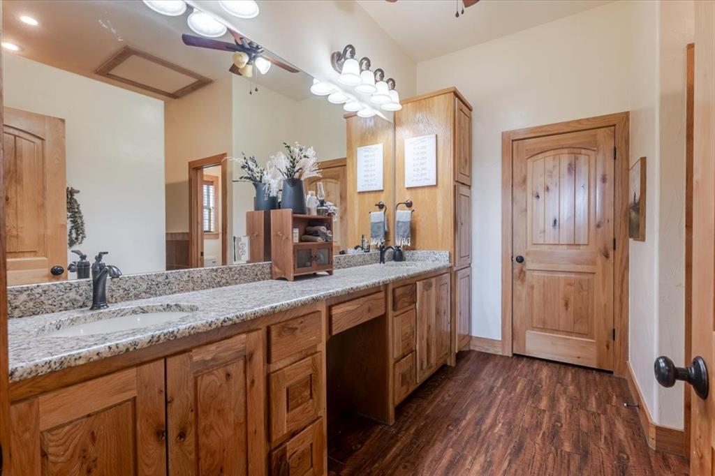 1090 Ross Lane - Photo 22