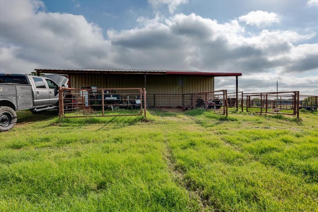1090 Ross Lane - Photo 33