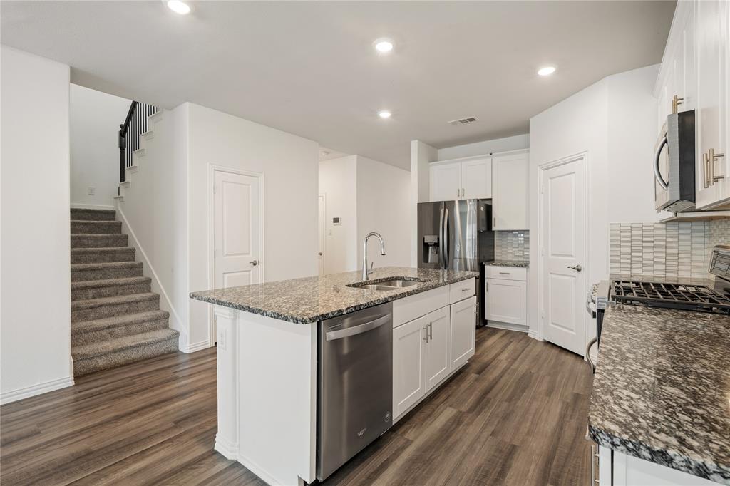 1323 Black Canyon Avenue - Photo 7
