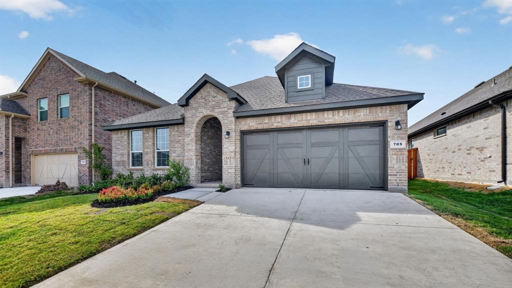 705 CELESTIAL Way - Photo 2