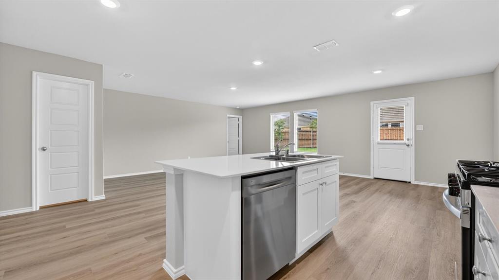 148 HIBISCUS Drive - Photo 3