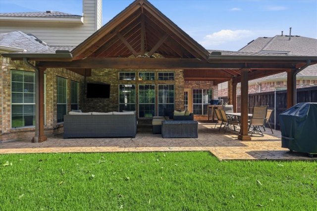 7608 Hinkley Oak Drive