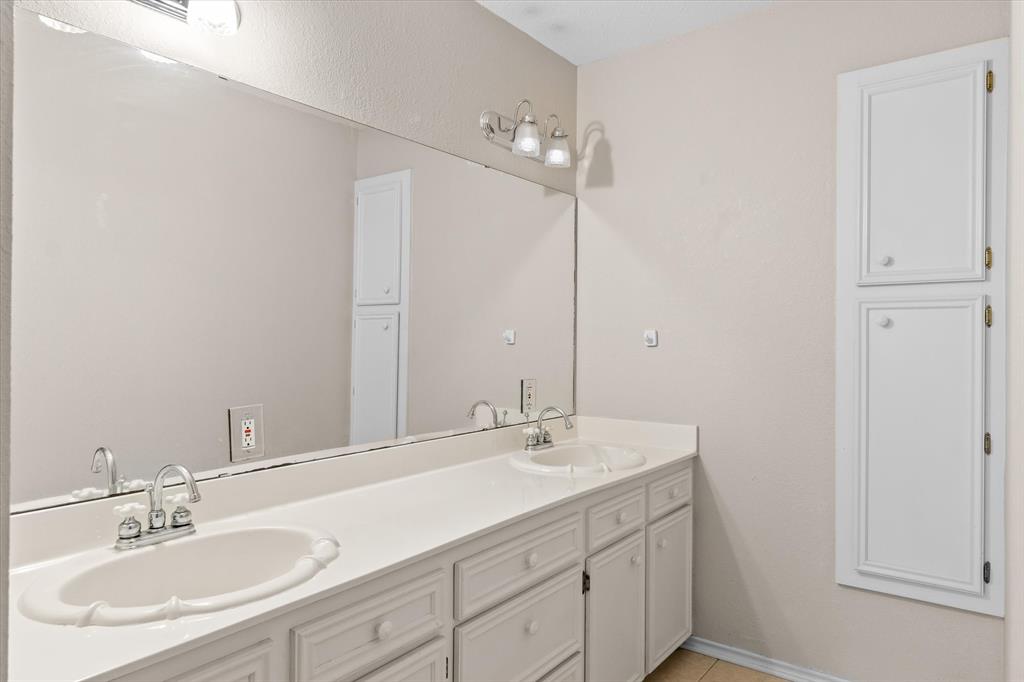 801 N Walnut Street - Photo 25