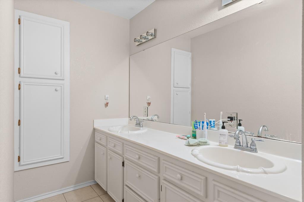 801 N Walnut Street - Photo 28