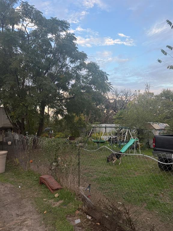 1119 Scotland Avenue - Photo 4