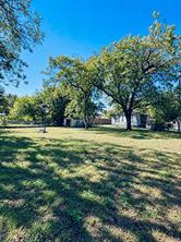 709 N Austin - Photo 2