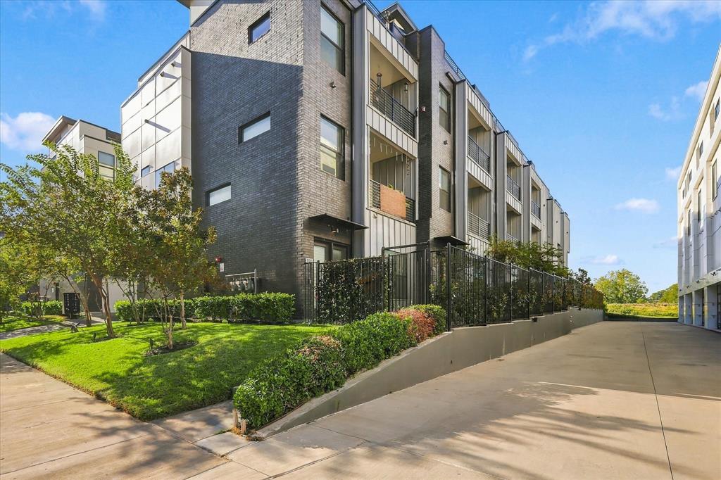 1813 Park Avenue - Photo 6