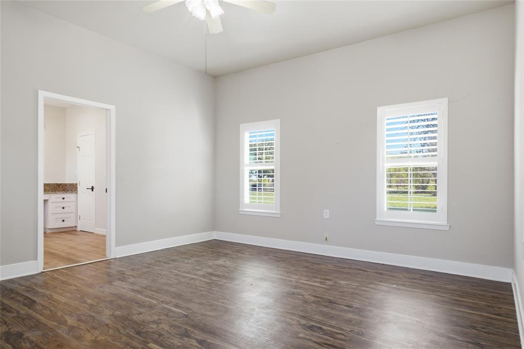4037 Fm 895 - Photo 16