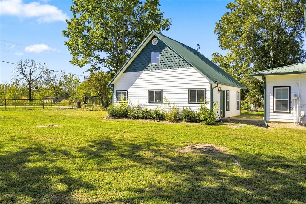 4037 Fm 895 - Photo 29