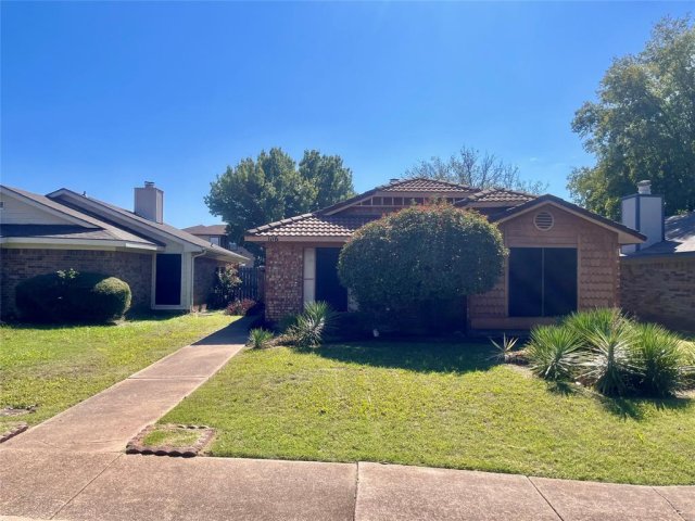 1116 Sandalwood Lane