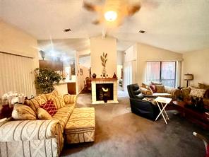 1116 Sandalwood Lane - Photo 3