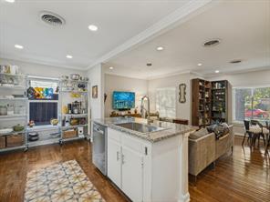 200 S Weatherred Drive - Photo 11