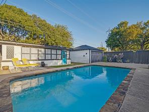 200 S Weatherred Drive - Photo 2