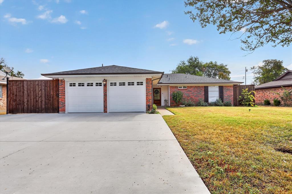 714 Hill City Drive - Photo 1