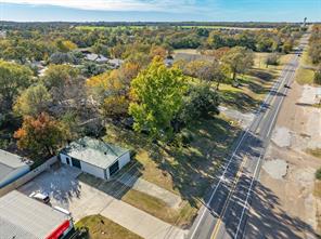 573 W State Highway 243 - Photo 3
