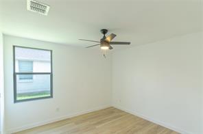 2621 Shorecrest Drive - Photo 10