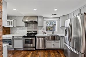 1311 Coleman Street - Photo 30