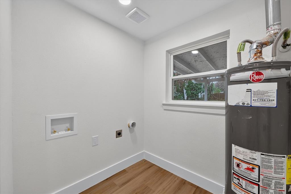 1607 Laura Road - Photo 13
