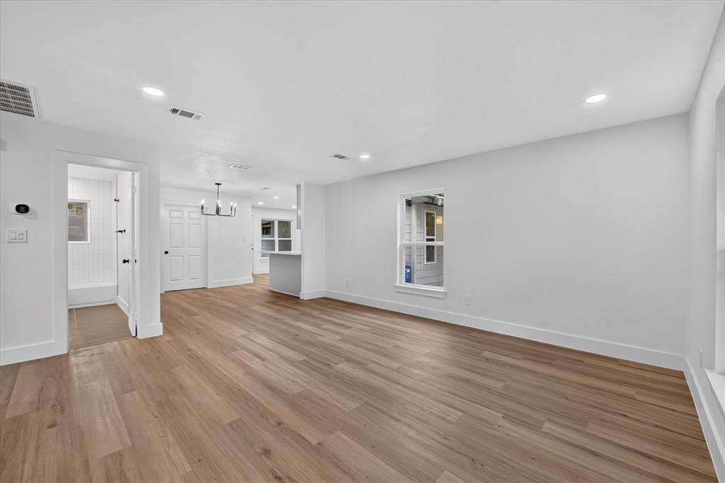 1607 Laura Road - Photo 5