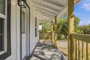 528 E Jefferson Street - Photo 5