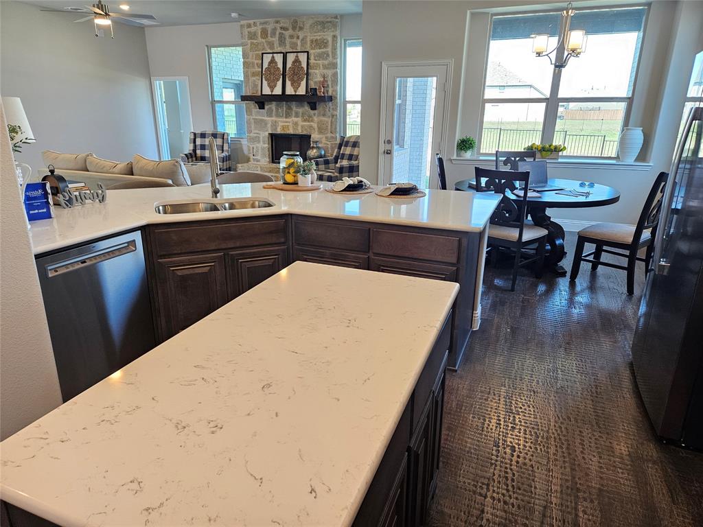 621 Majestic Oak Lane - Photo 6