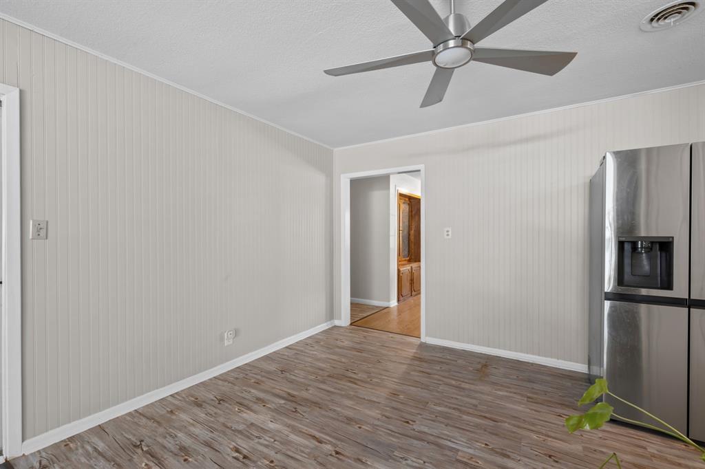 604 Crestview Drive - Photo 15