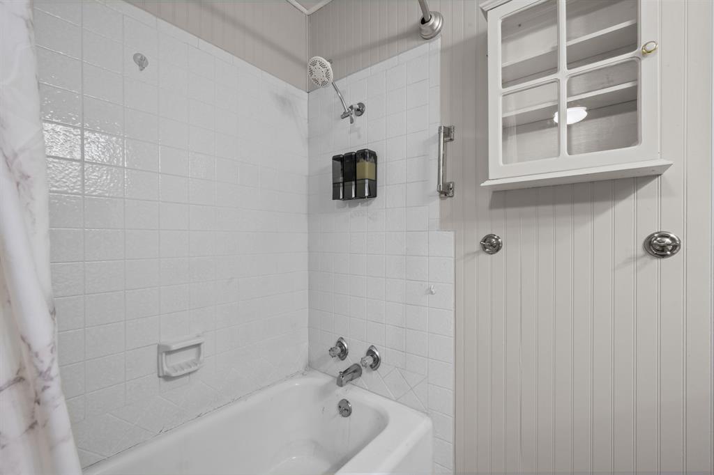 604 Crestview Drive - Photo 24