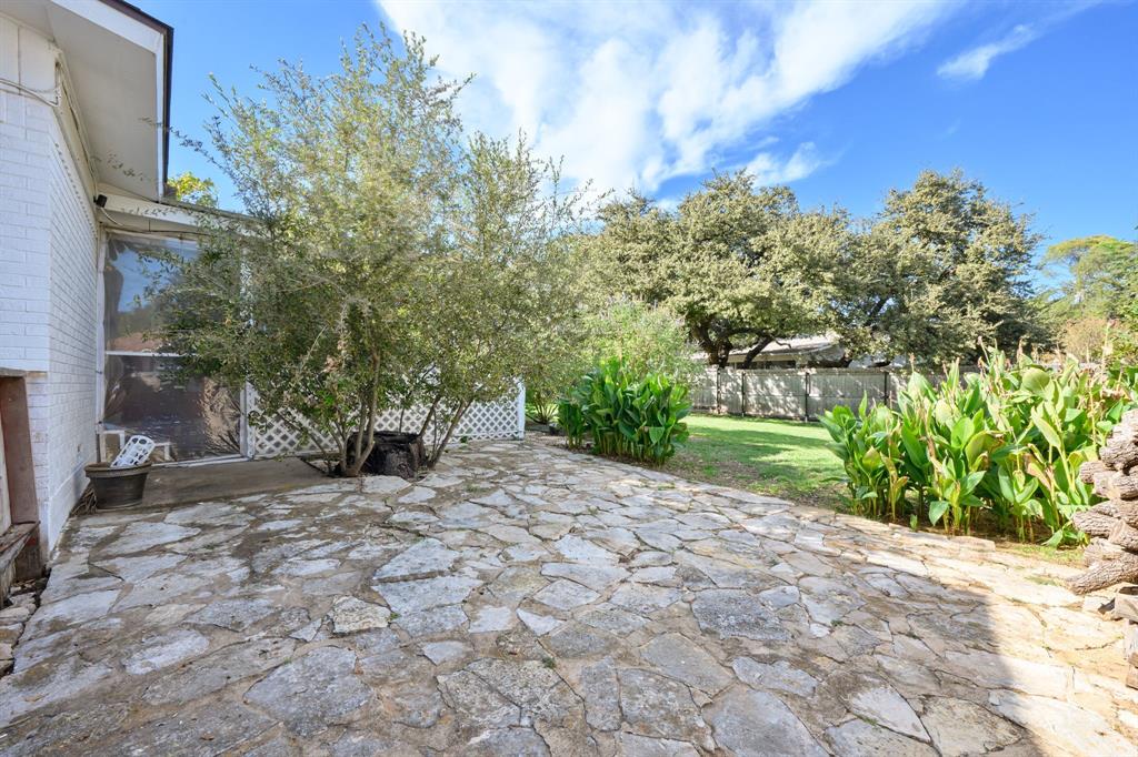 604 Crestview Drive - Photo 30
