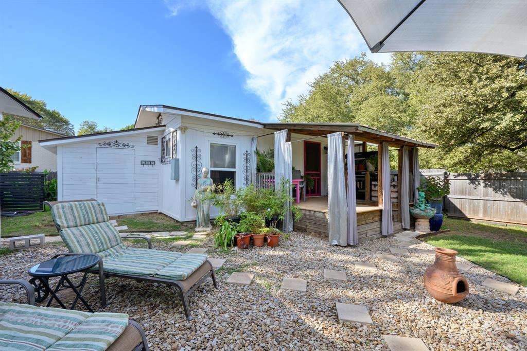 604 Crestview Drive - Photo 32