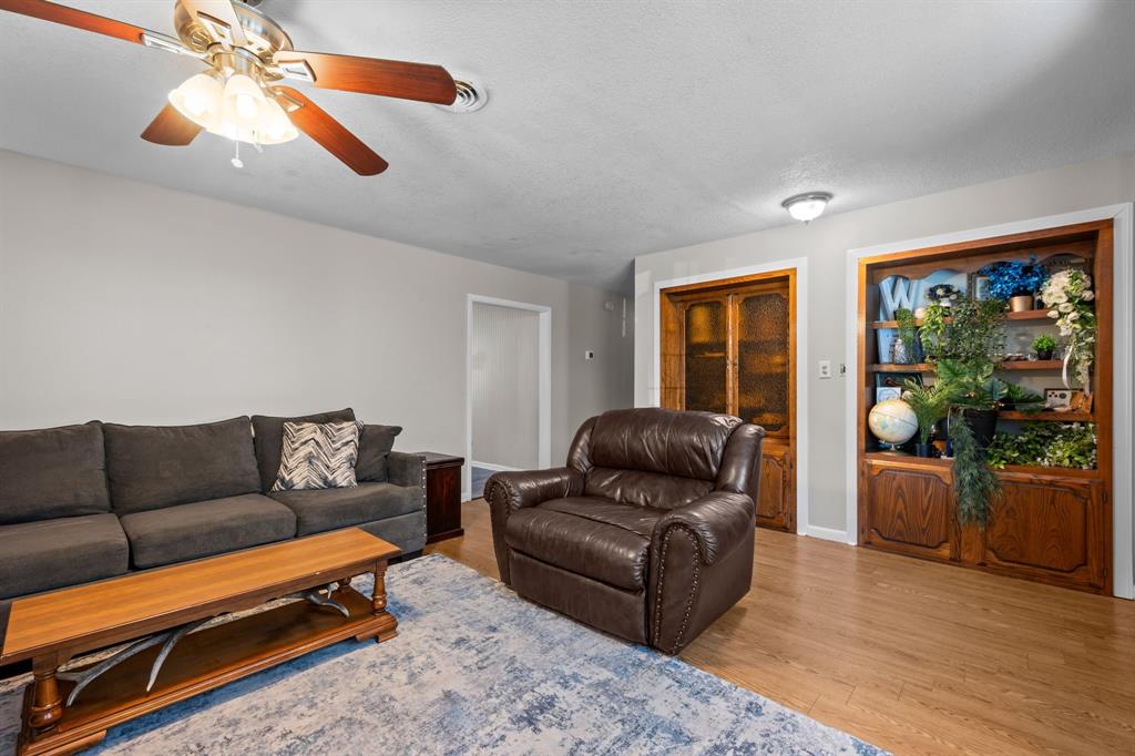 604 Crestview Drive - Photo 9