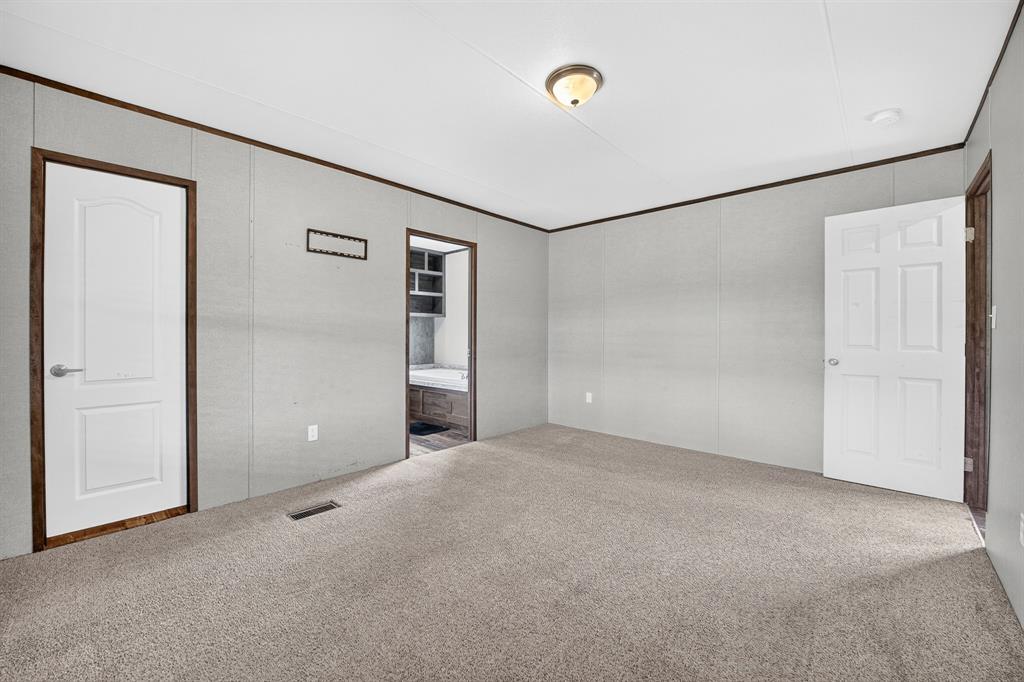 9959 Fm 2071 - Photo 15